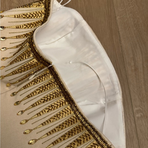 Lobbster Almira Strapless Embroidered Midi
Dress - Picture 6 of 6